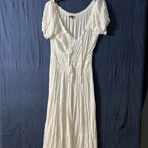 Elegant White Maxi Dress